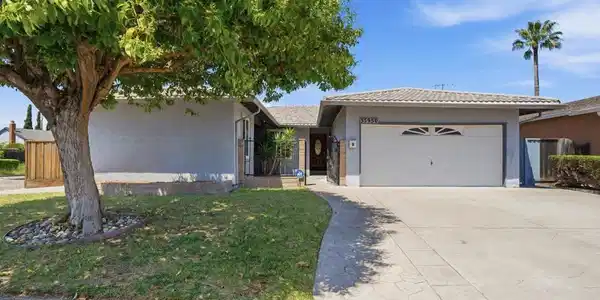 35950 Wellington Pl