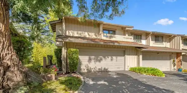 416 Sand Hill Circle