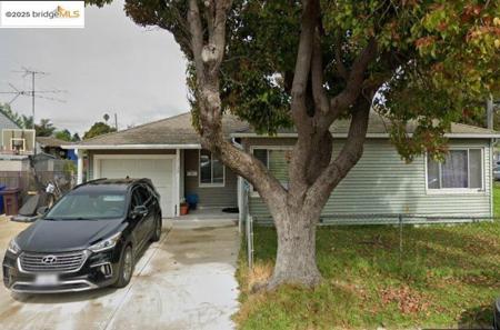 2732 Clarendon Ct.