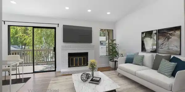 802 Dover