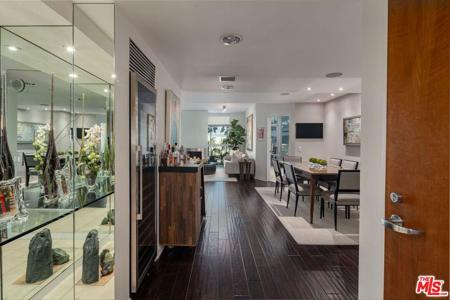 13650 Marina Pointe Drive