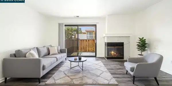 3036 Peppermill Circle