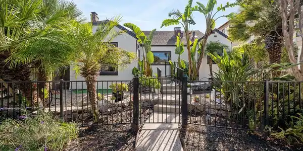 1111 Laguna Avenue