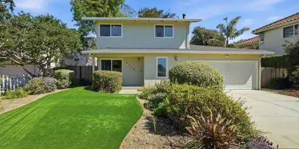 2110 Dolphin Drive