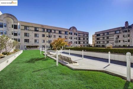989 Webster Street #450
