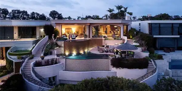 1131 Dolphin Terrace