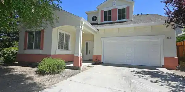 104 Johnson Ln