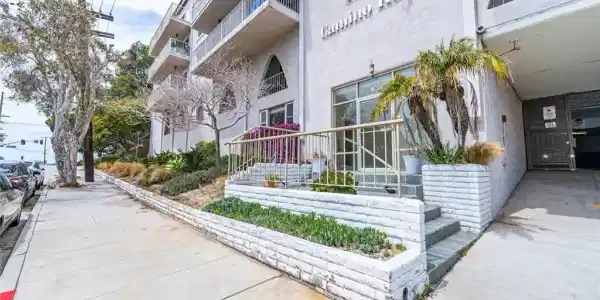 1108 Camino Real