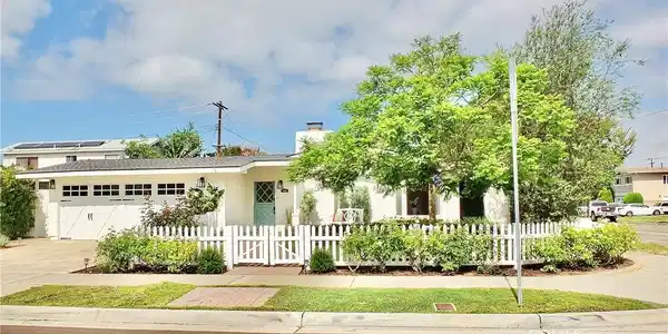 2285 Avalon
