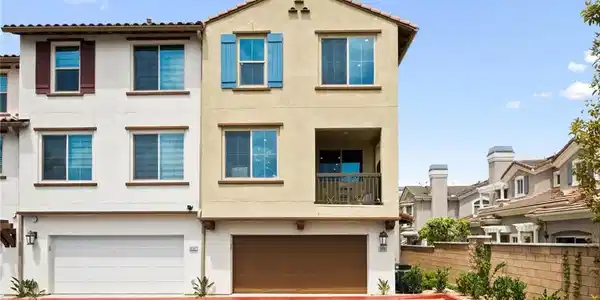 19101 Bluewave Court
