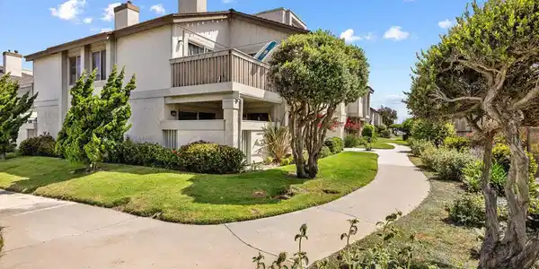 3107 Harbor Boulevard