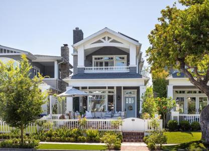 819 I Avenue