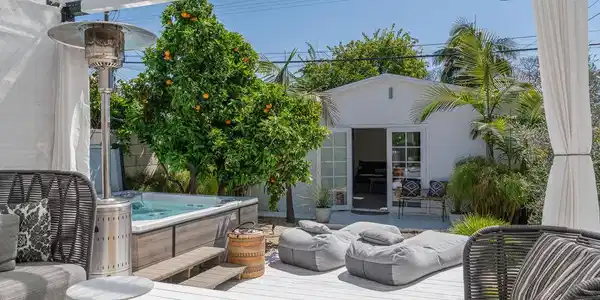 814 Angelus Place
