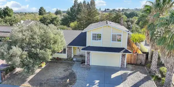 4449 Valle Vista