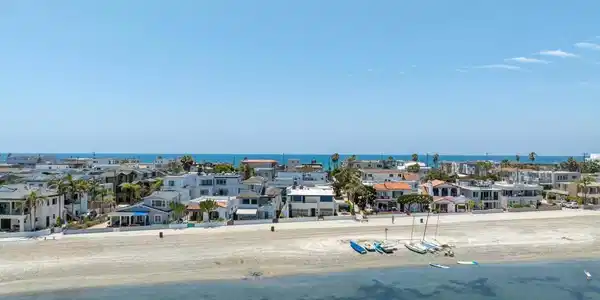 3366 Bayside Walk