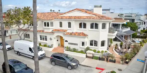 300 S South BayFront