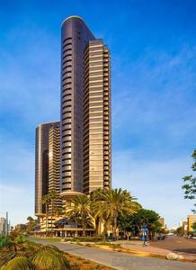 200 Harbor Dr