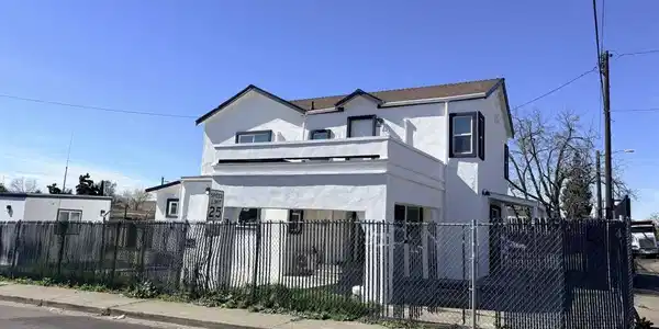 321 Benicia Rd