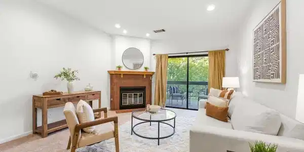 39953 39953 Cedar Blvd