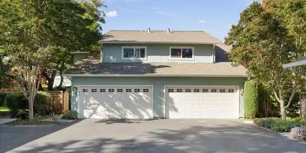 950 Boranda Avenue