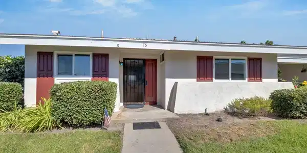 3760 Vista Campana S