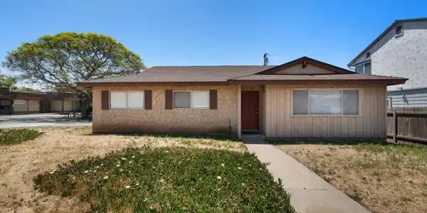 1161 Turquoise St