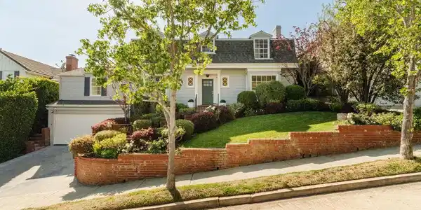 251 Tavistock Avenue