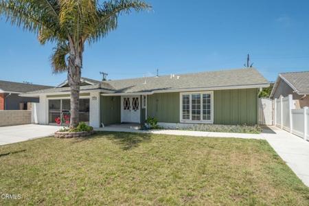 2207 Mariposa Street