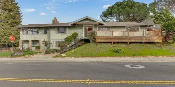312 Skyline Dr