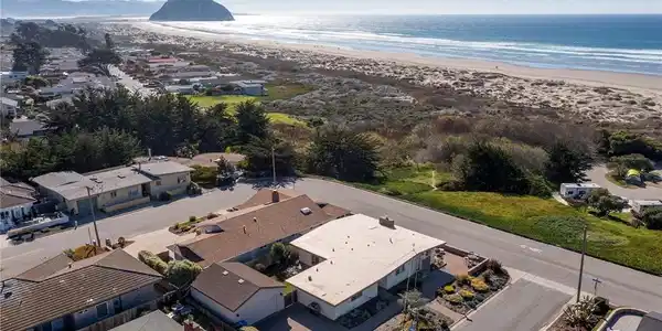 3128 Beachcomber Drive