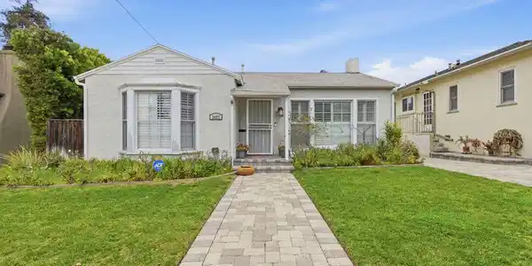 2405 33rd Street