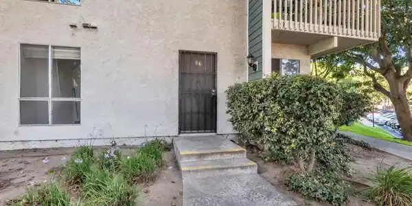 225 S Ventura Road