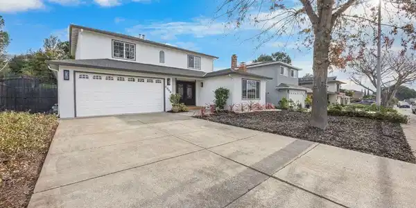 1308 N Hillview Dr