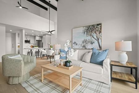 2101 Shoreline Drive