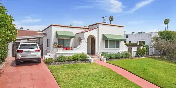 2433 San Marcos Ave.
