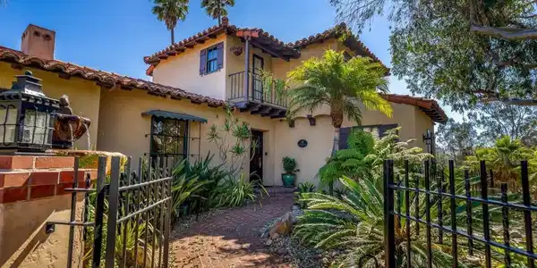 1271 Brookes Terrace