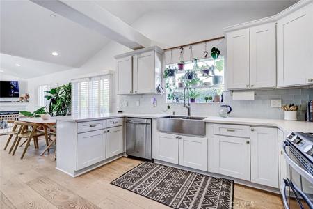 2615 Nelson