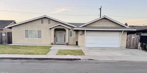 1031 Redwood Street