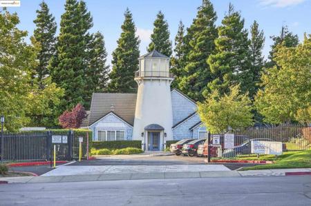 165 Lighthouse Dr