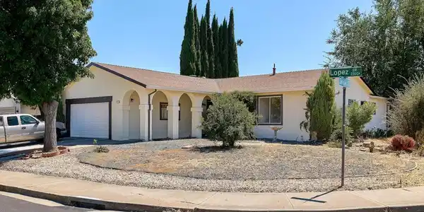 2117 Lopez Dr