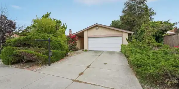 4942 Rocklin Dr