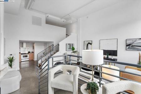 226 226 2nd St