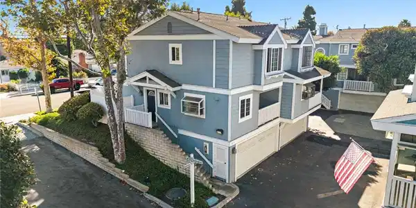 211 Saybrook