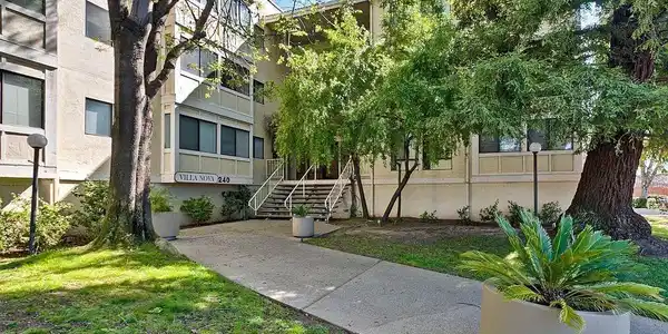 240 N Bayshore Blvd