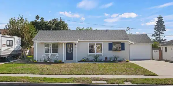 220 Frances Street