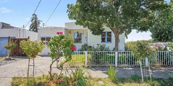 1110 Laurel Ave