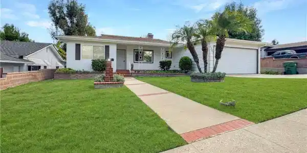 1721 W Santa Cruz