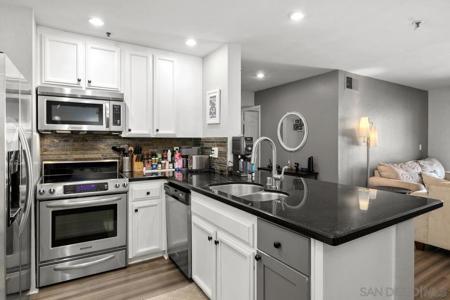 5605 Friars
