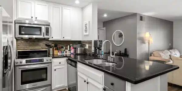 5605 Friars