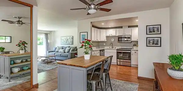 1033 Crestview Drive